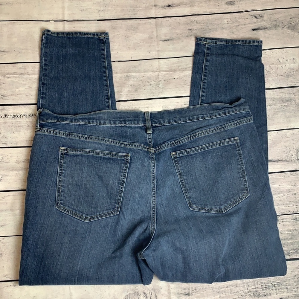 Old Navy Flirt Jeans - Picture 2 of 11